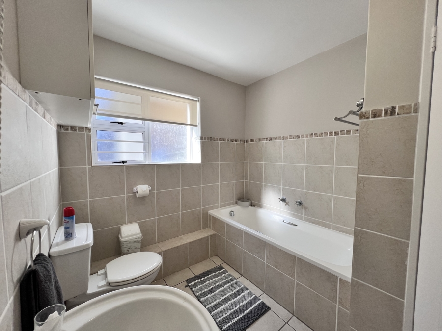 2 Bedroom Property for Sale in Marina Martinique Eastern Cape